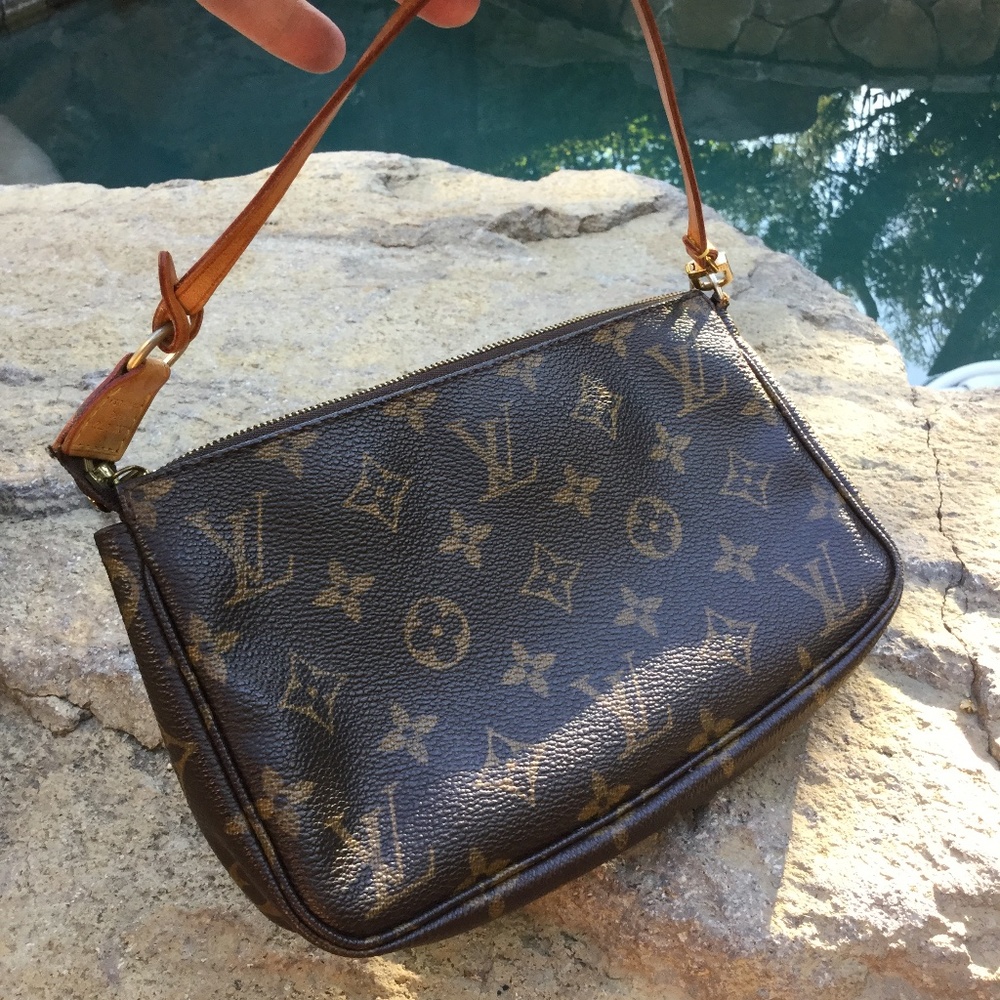 Louis Vuitton Wristlet